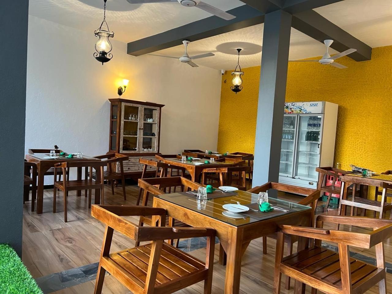 Mama'S Boutique Beach Hotel Negombo Exterior foto